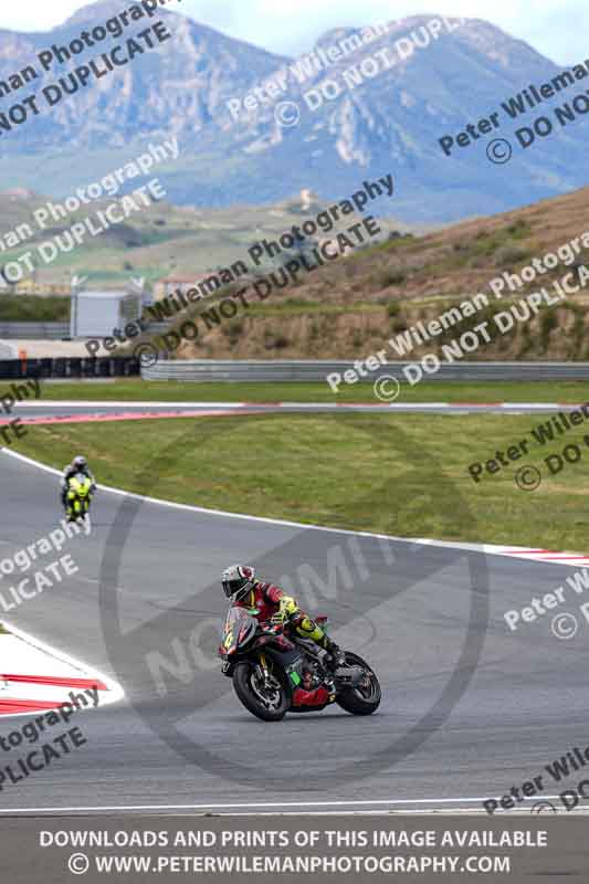 cadwell no limits trackday;cadwell park;cadwell park photographs;cadwell trackday photographs;enduro digital images;event digital images;eventdigitalimages;navarra;no limits trackdays;peter wileman photography;racing digital images;trackday digital images;trackday photos